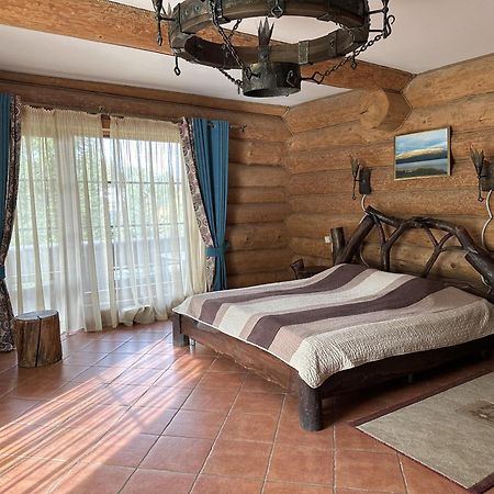 Фільварок Кмитів Hotel Velyki Kosharishcha Екстериор снимка