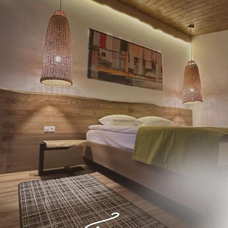 Фільварок Кмитів Hotel Velyki Kosharishcha Екстериор снимка